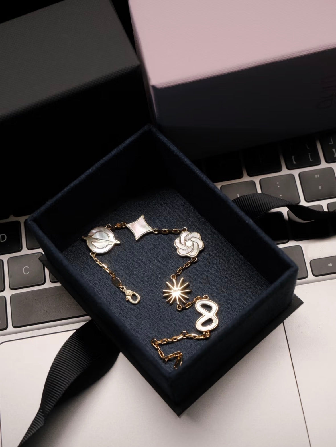 AI Engineer Bracelet | Large Model Logo | The Builder Collection